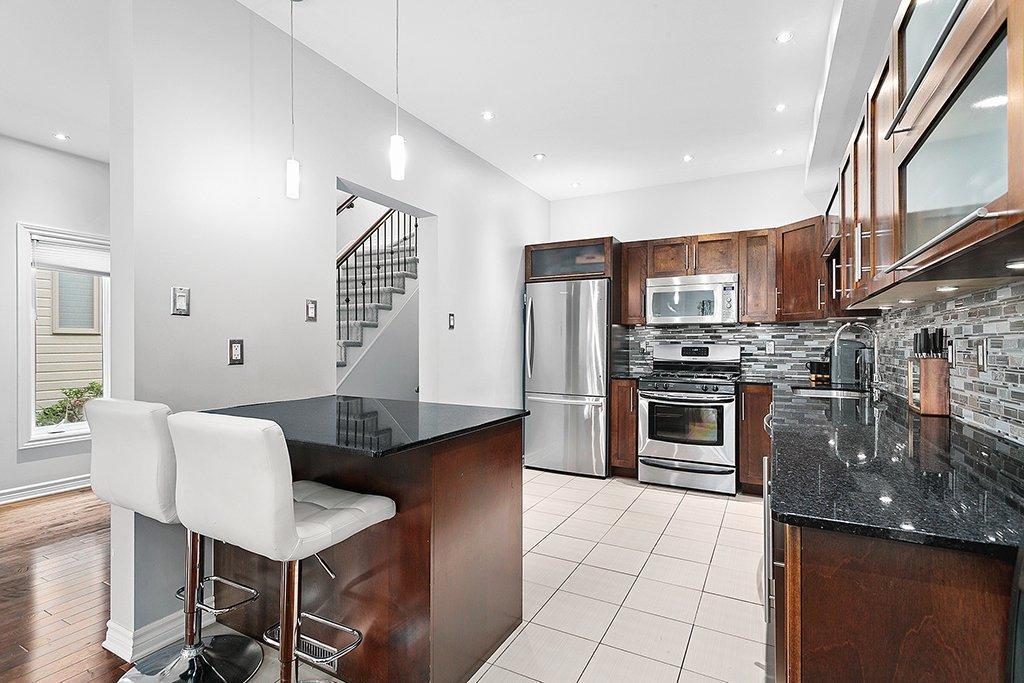 









30


Rue du Colonial

,
Gatineau (Aylmer),




QC
J9H0A7

