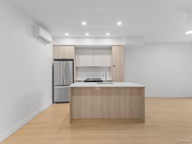 









6037


Boul. De Maisonneuve O.

, 206,
Montréal (Côte-des-Neiges/Notre-Dame-de-Grâce),




QC
H4A0B5

