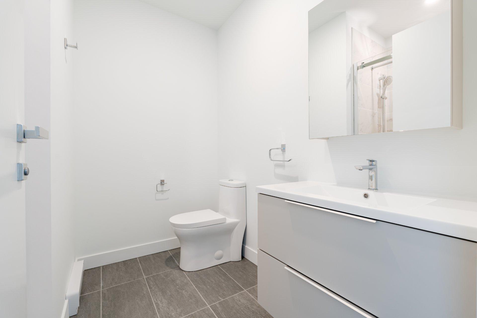 









1001


Rue Lucien-L'Allier

, 4502,
Montréal (Ville-Marie),




QC
H3G0G7


