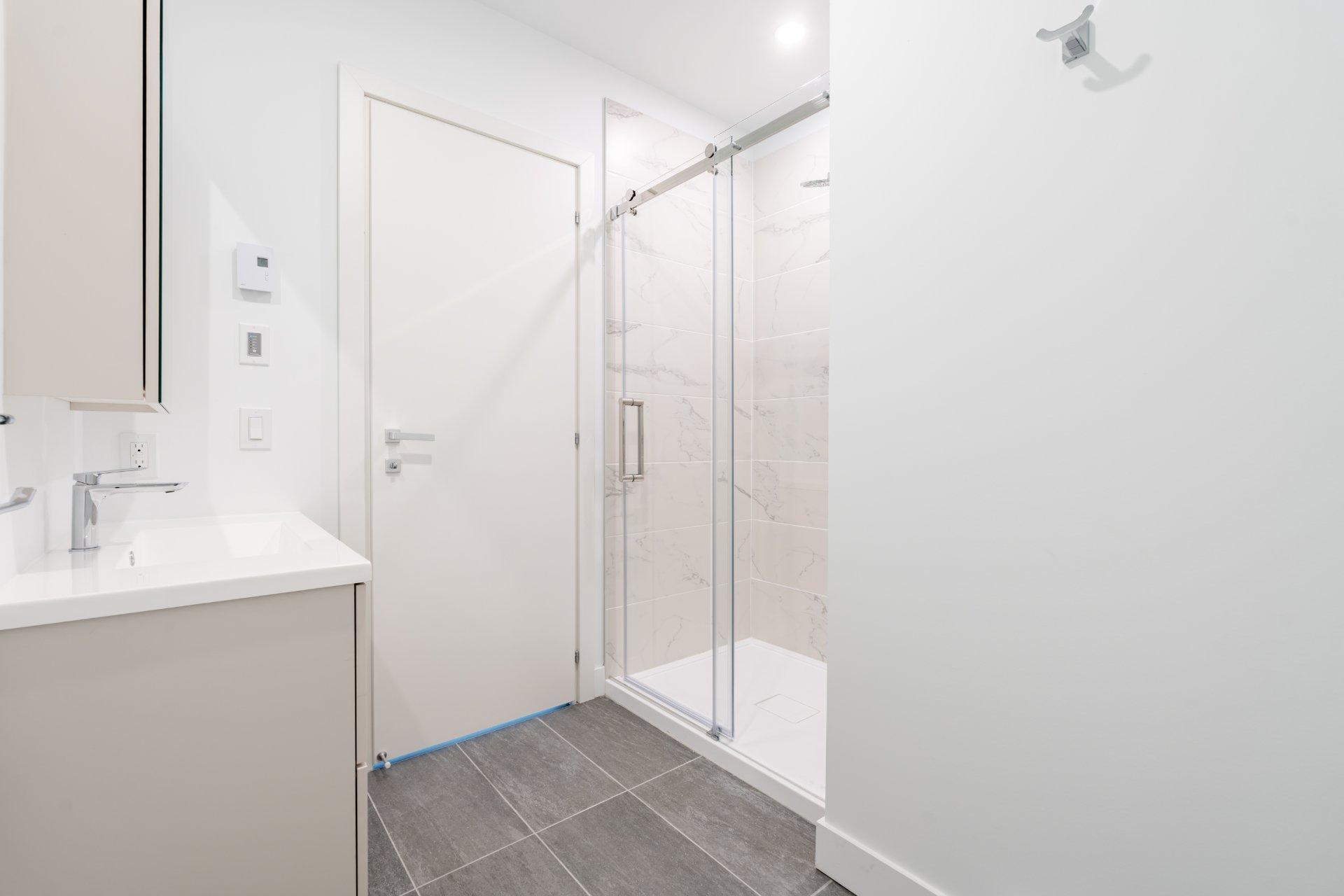 









1001


Rue Lucien-L'Allier

, 4502,
Montréal (Ville-Marie),




QC
H3G0G7

