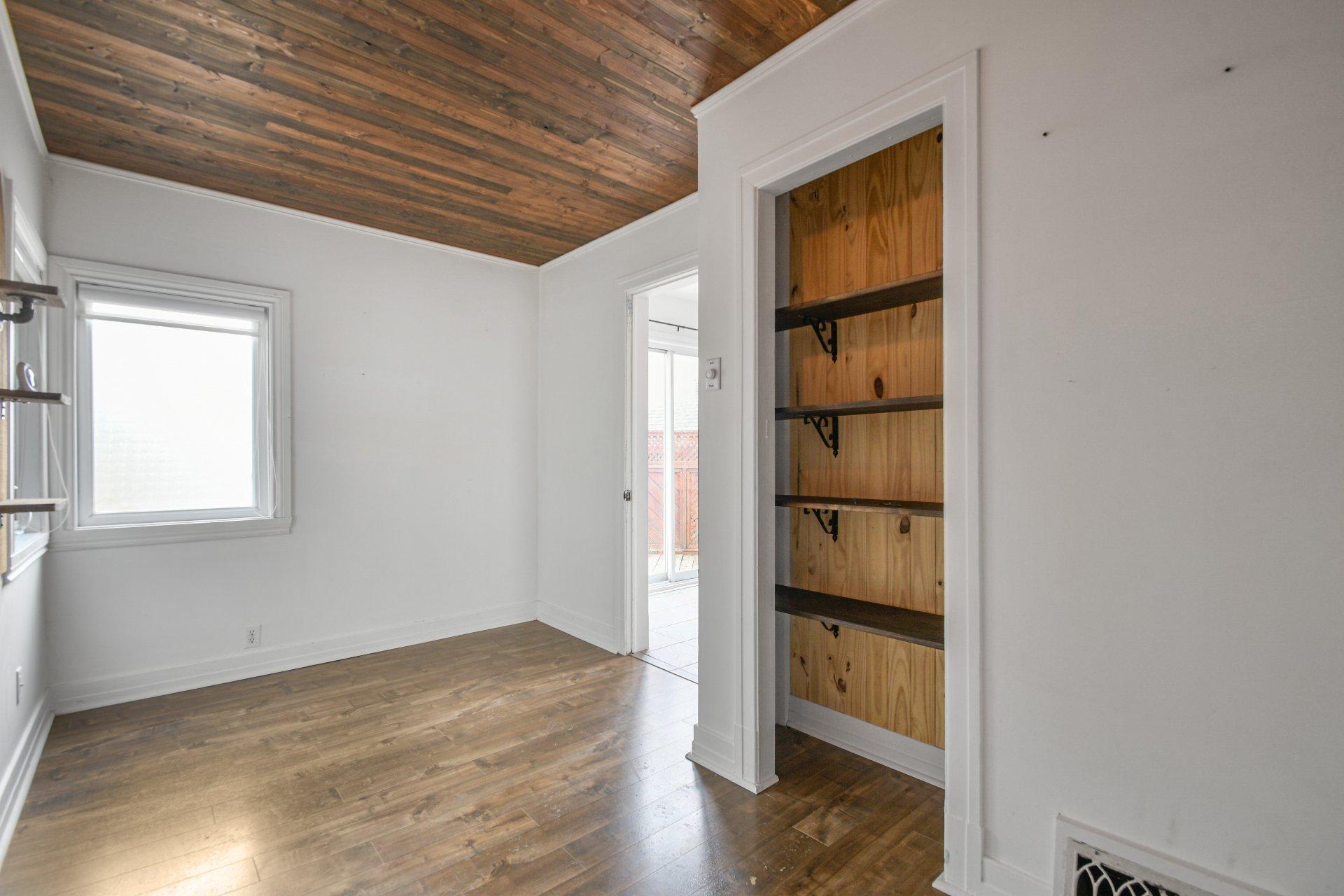 









90

 - 92


Rue Principale

,
Lachute,




QC
J8H3A5

