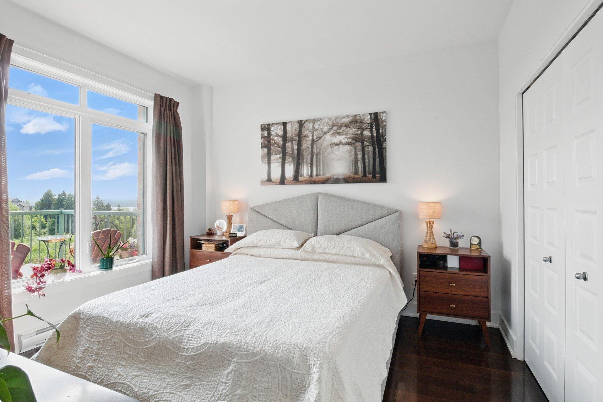 









1180


Ch. d'Aylmer

, 702,
Gatineau (Aylmer),




QC
J9H0G5

