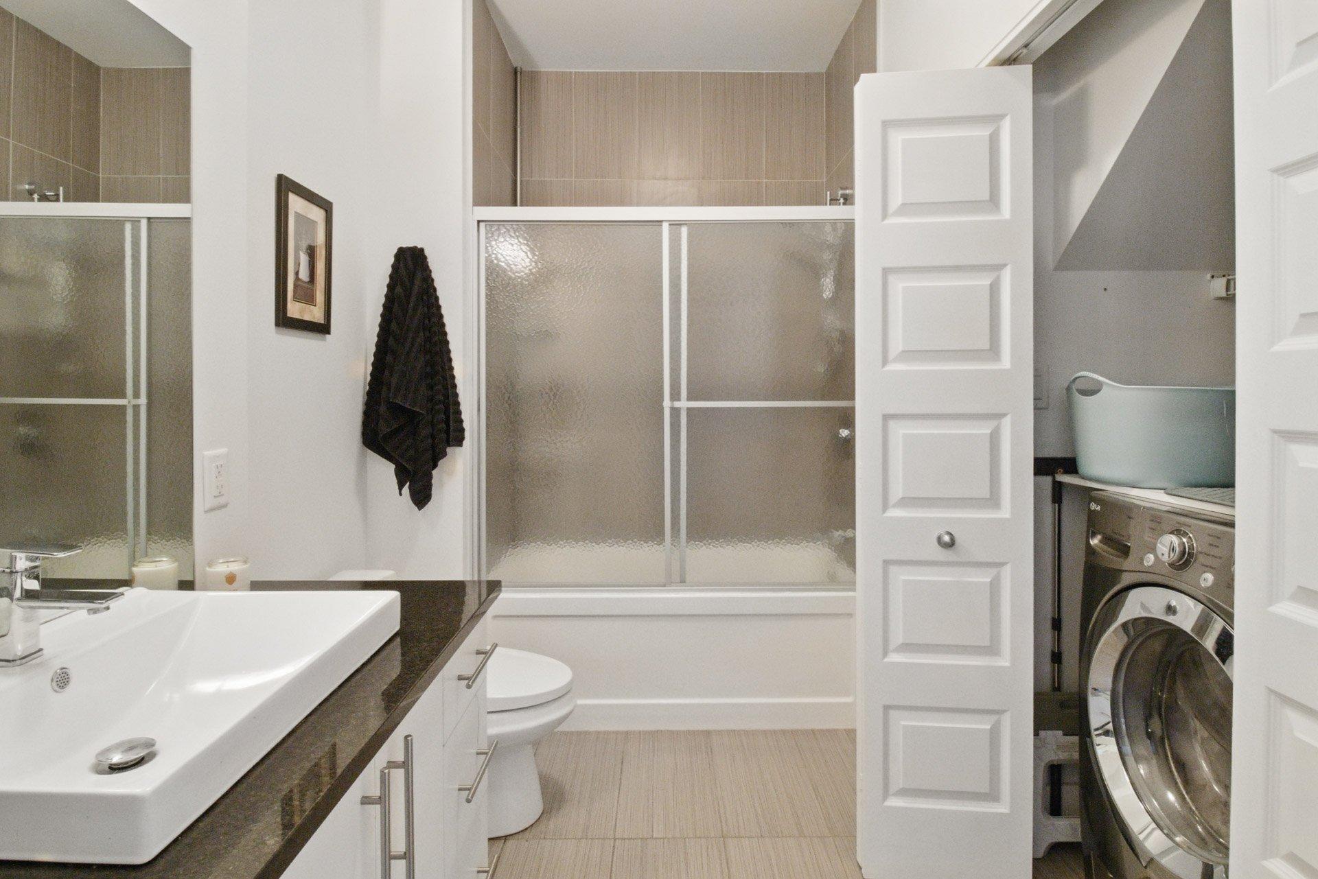 









1180


Ch. d'Aylmer

, 702,
Gatineau (Aylmer),




QC
J9H0G5

