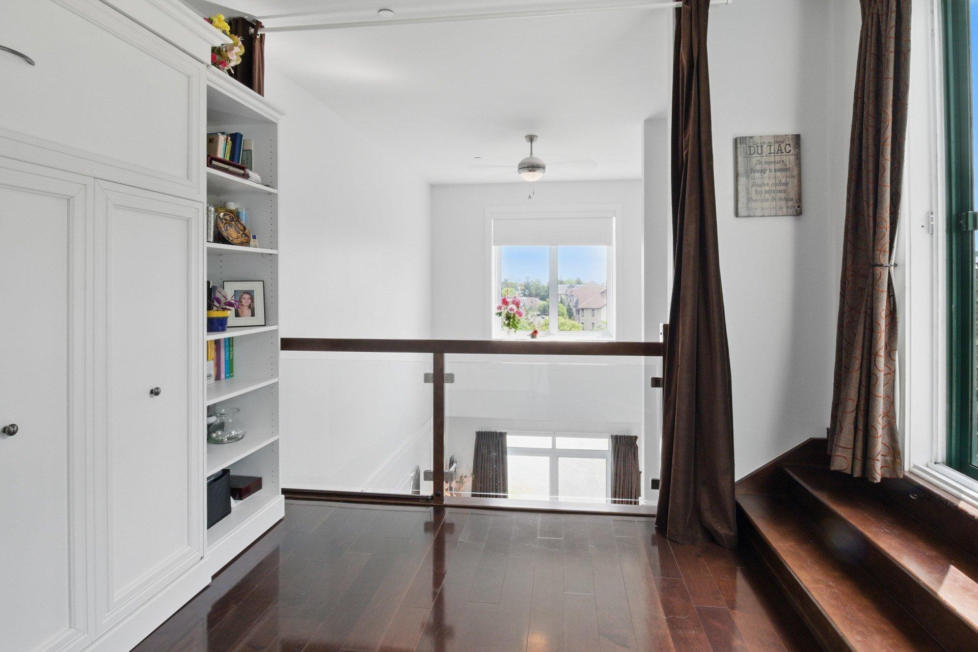 









1180


Ch. d'Aylmer

, 702,
Gatineau (Aylmer),




QC
J9H0G5

