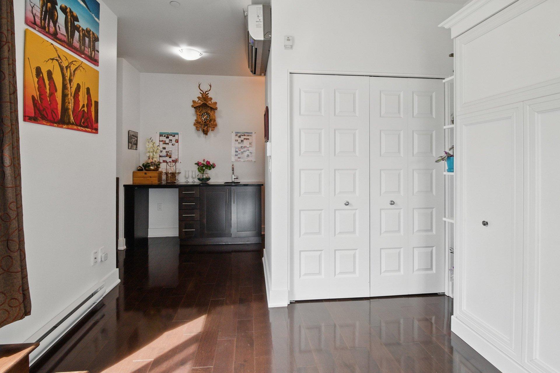 









1180


Ch. d'Aylmer

, 702,
Gatineau (Aylmer),




QC
J9H0G5

