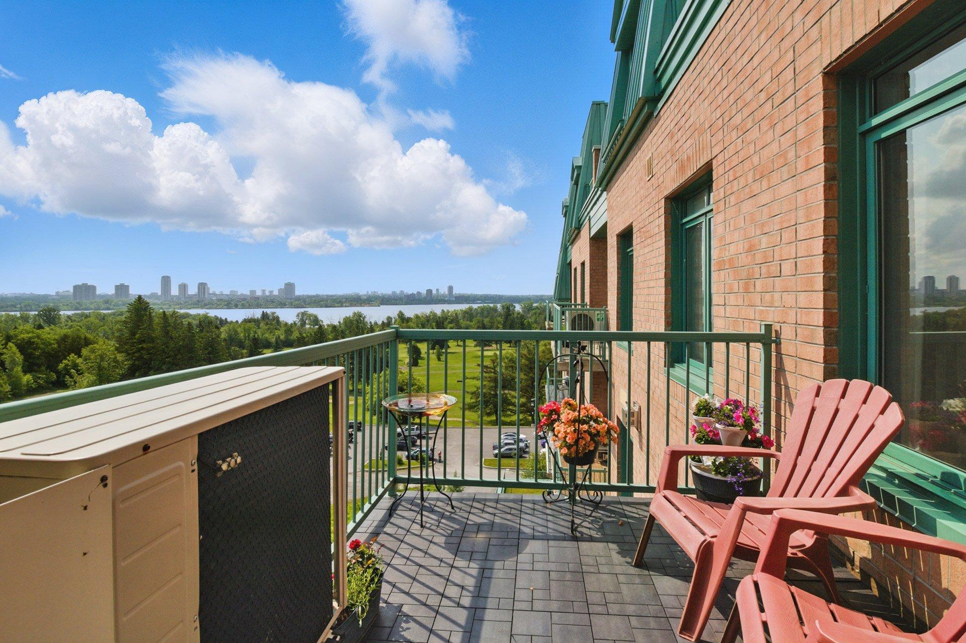 









1180


Ch. d'Aylmer

, 702,
Gatineau (Aylmer),




QC
J9H0G5

