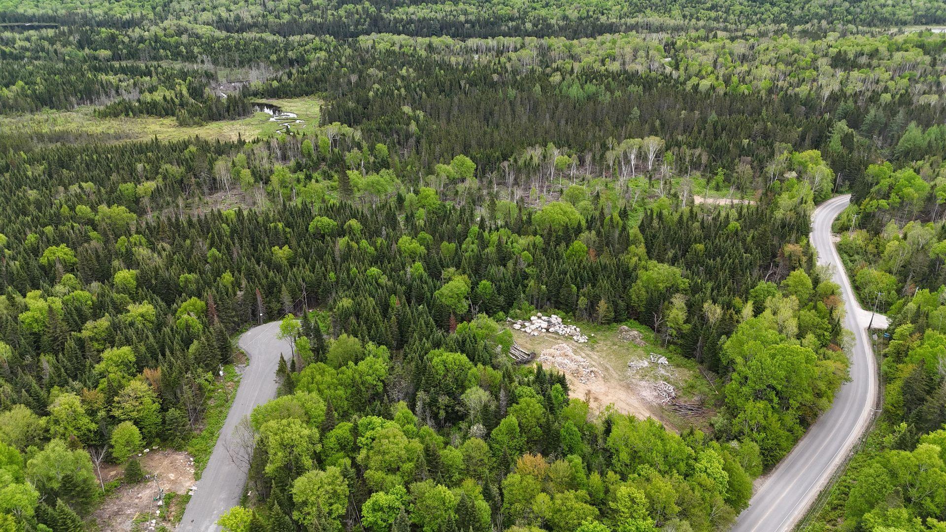 












Ch. du Lac-Baribeau

,
Saint-Donat,







QC
J0T2C0

