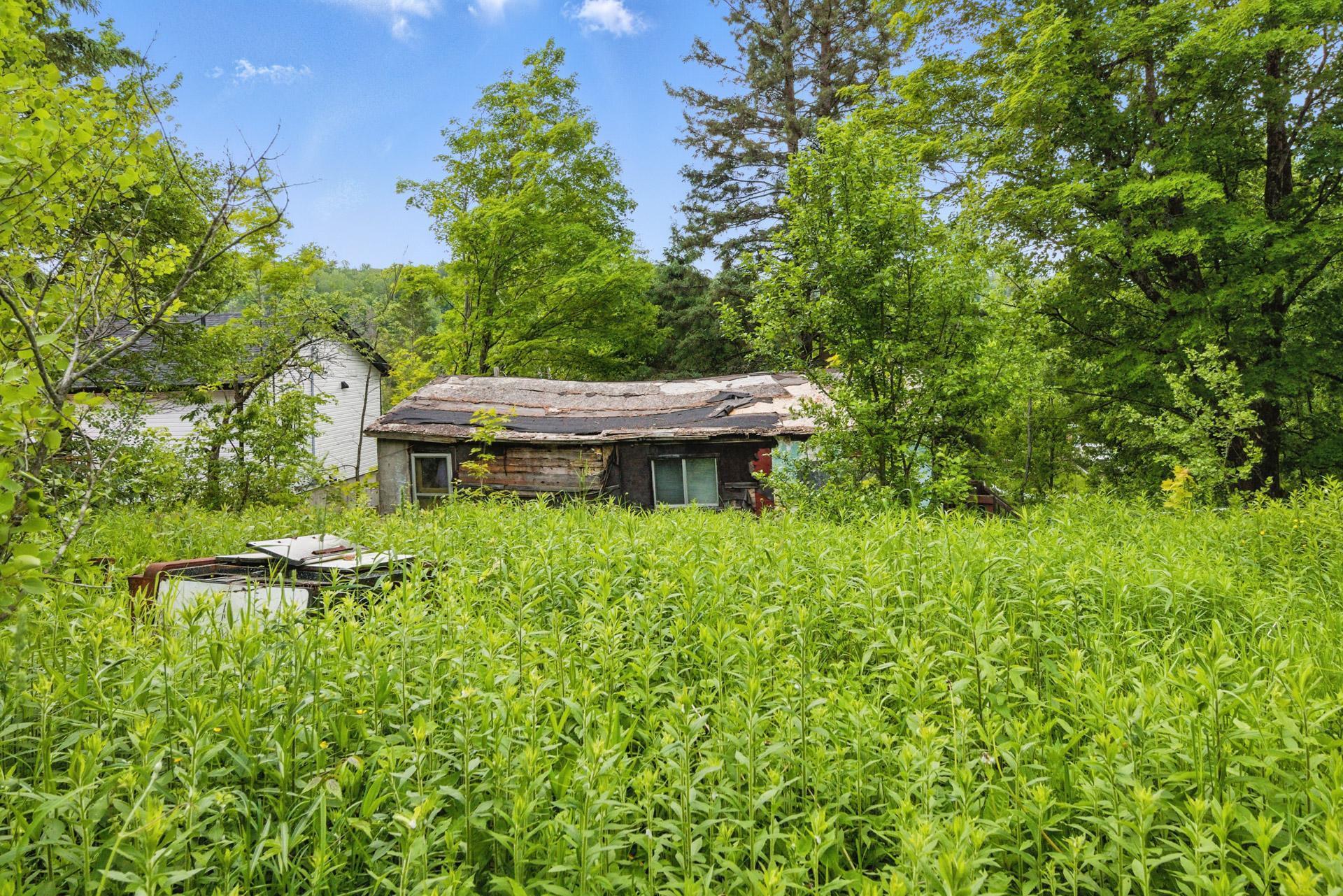 









39


Ch. Dubois

,
Val-des-Monts,




QC
J8N4C3

