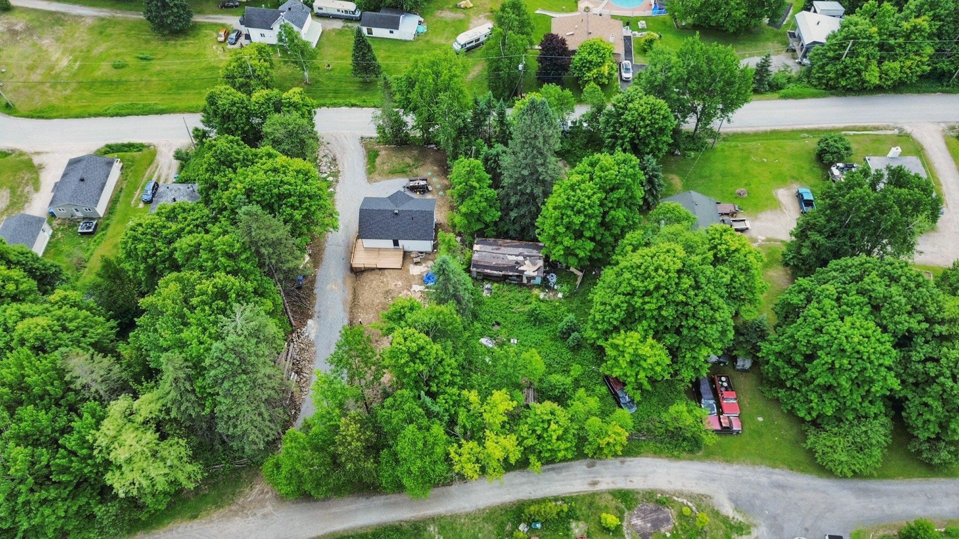 









39


Ch. Dubois

,
Val-des-Monts,




QC
J8N4C3

