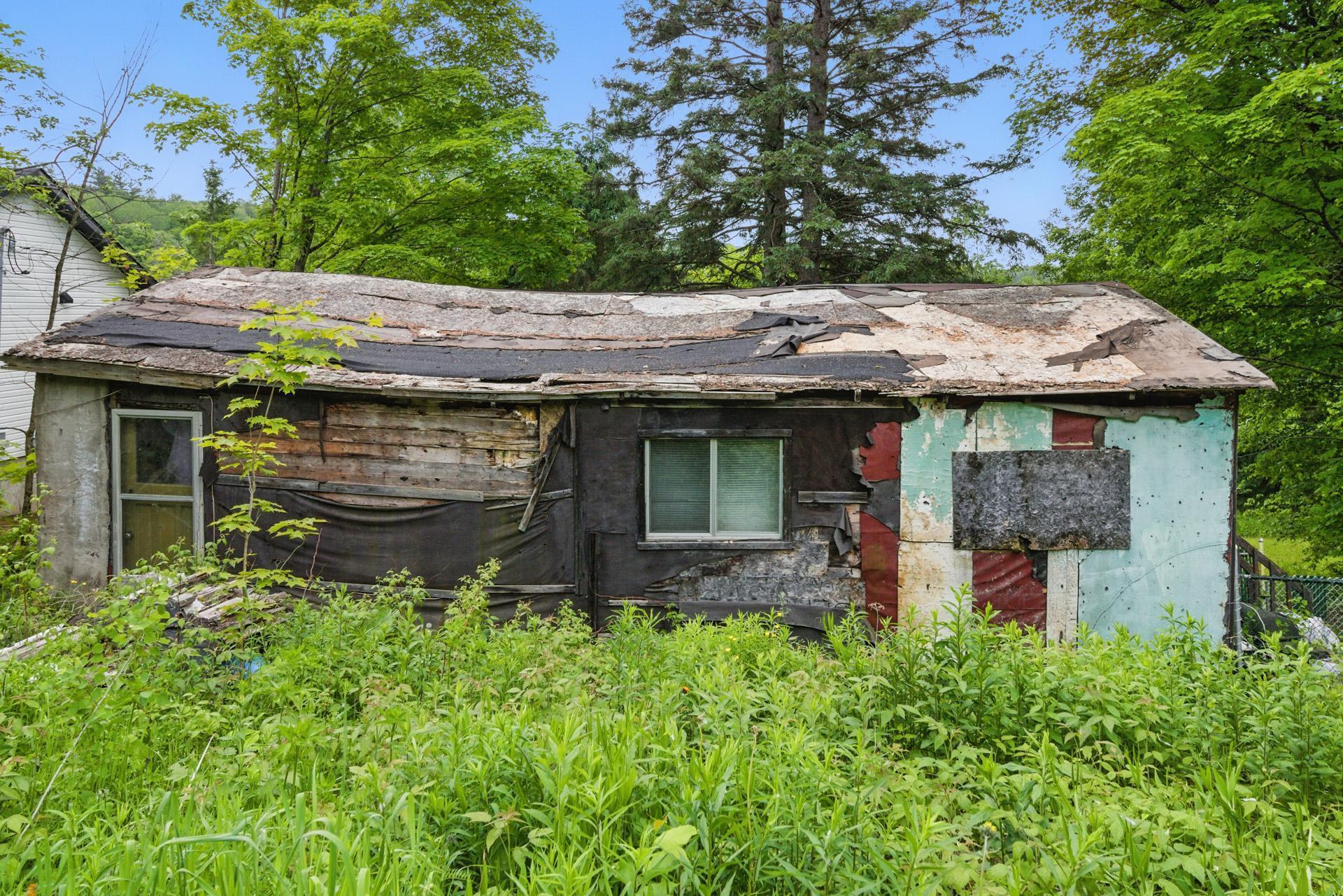 









39


Ch. Dubois

,
Val-des-Monts,




QC
J8N4C3

