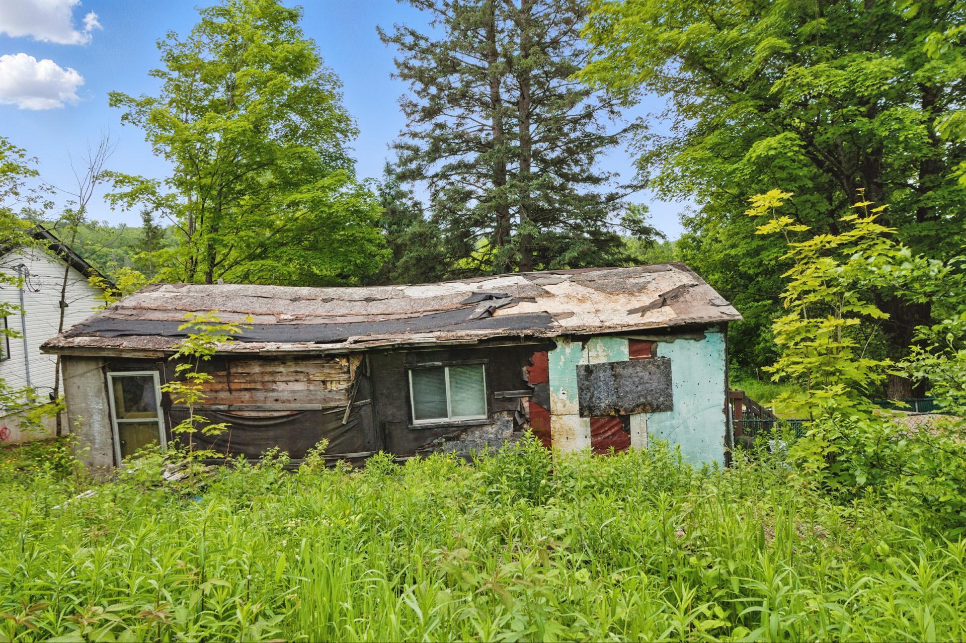 









39


Ch. Dubois

,
Val-des-Monts,




QC
J8N4C3

