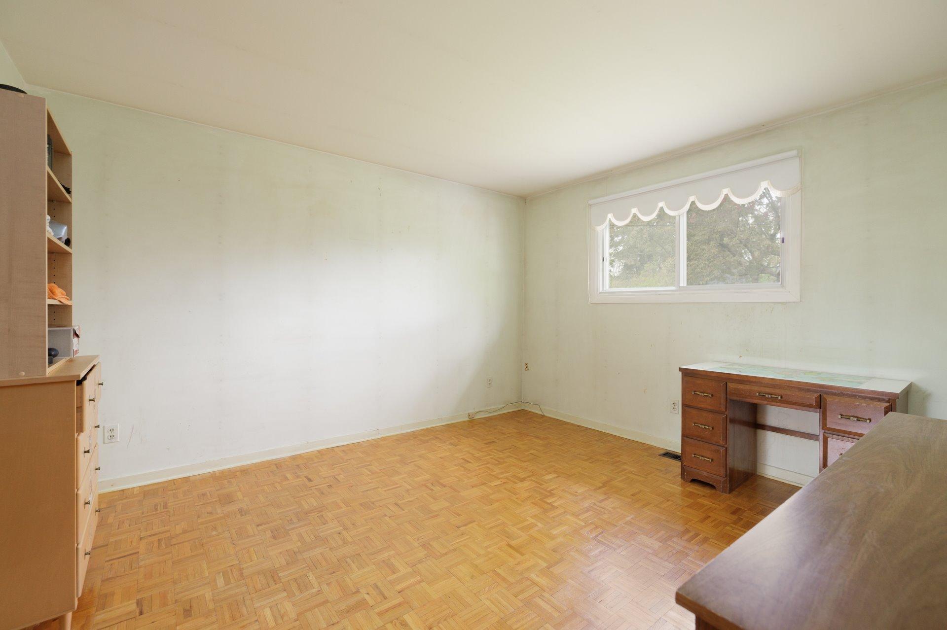 









361


Rue Frontenac

,
Dollard-des-Ormeaux,




QC
H9G1R4


