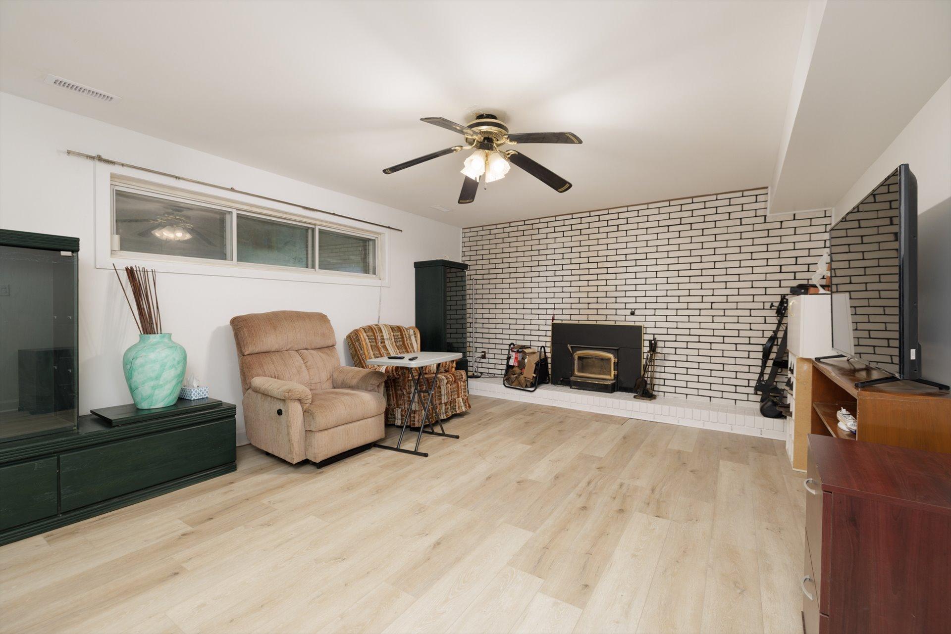 









361


Rue Frontenac

,
Dollard-des-Ormeaux,




QC
H9G1R4

