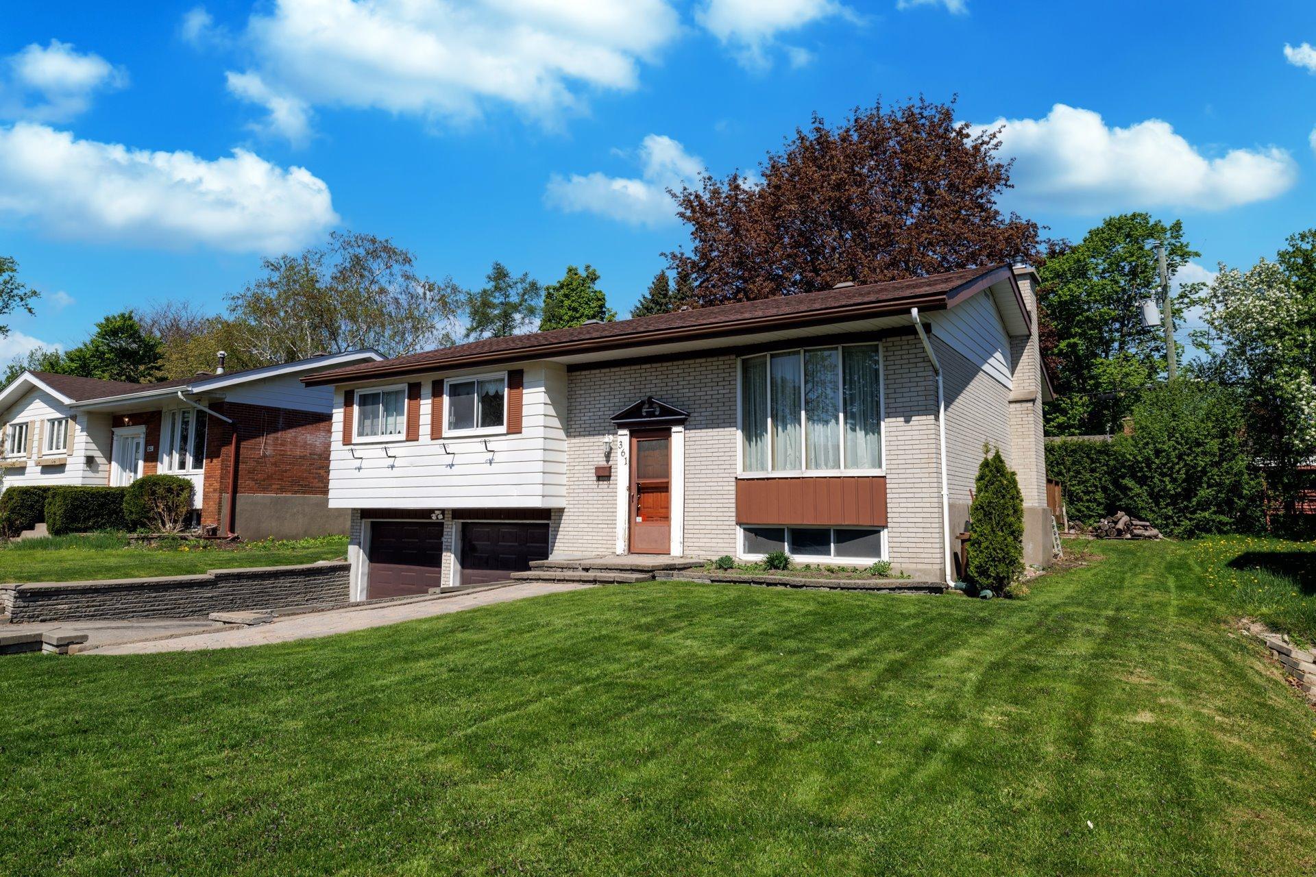 









361


Rue Frontenac

,
Dollard-des-Ormeaux,




QC
H9G1R4

