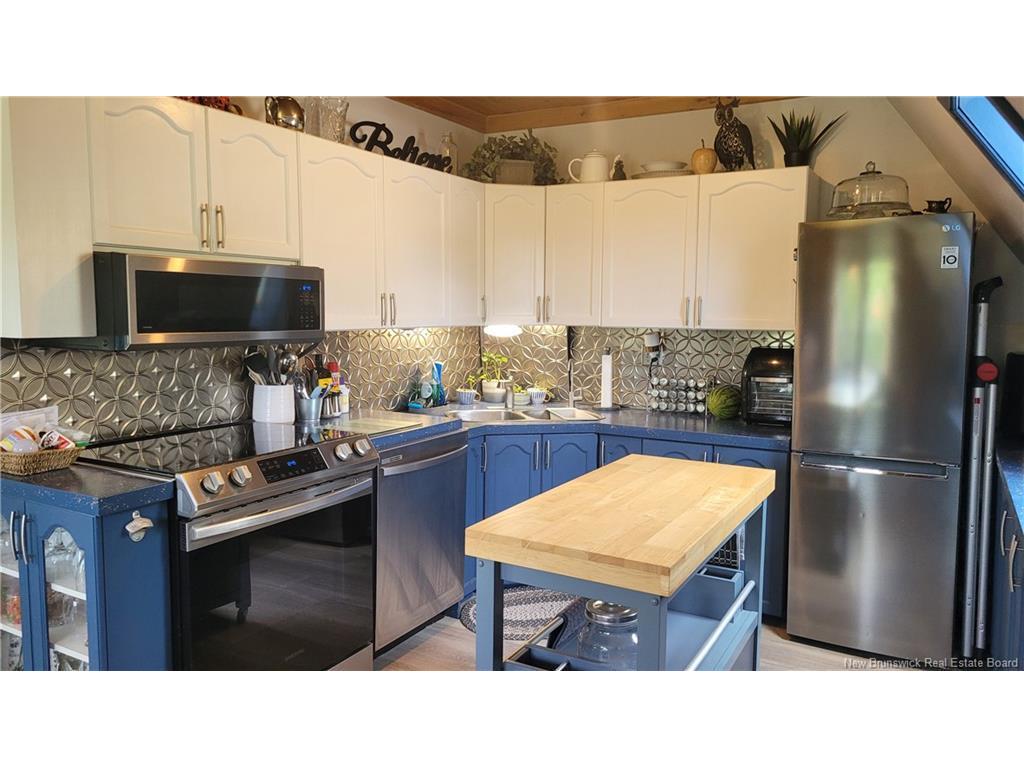 









358


Tweedie Brook

,
Kouchibouguac,




NB
E4X 1M9

