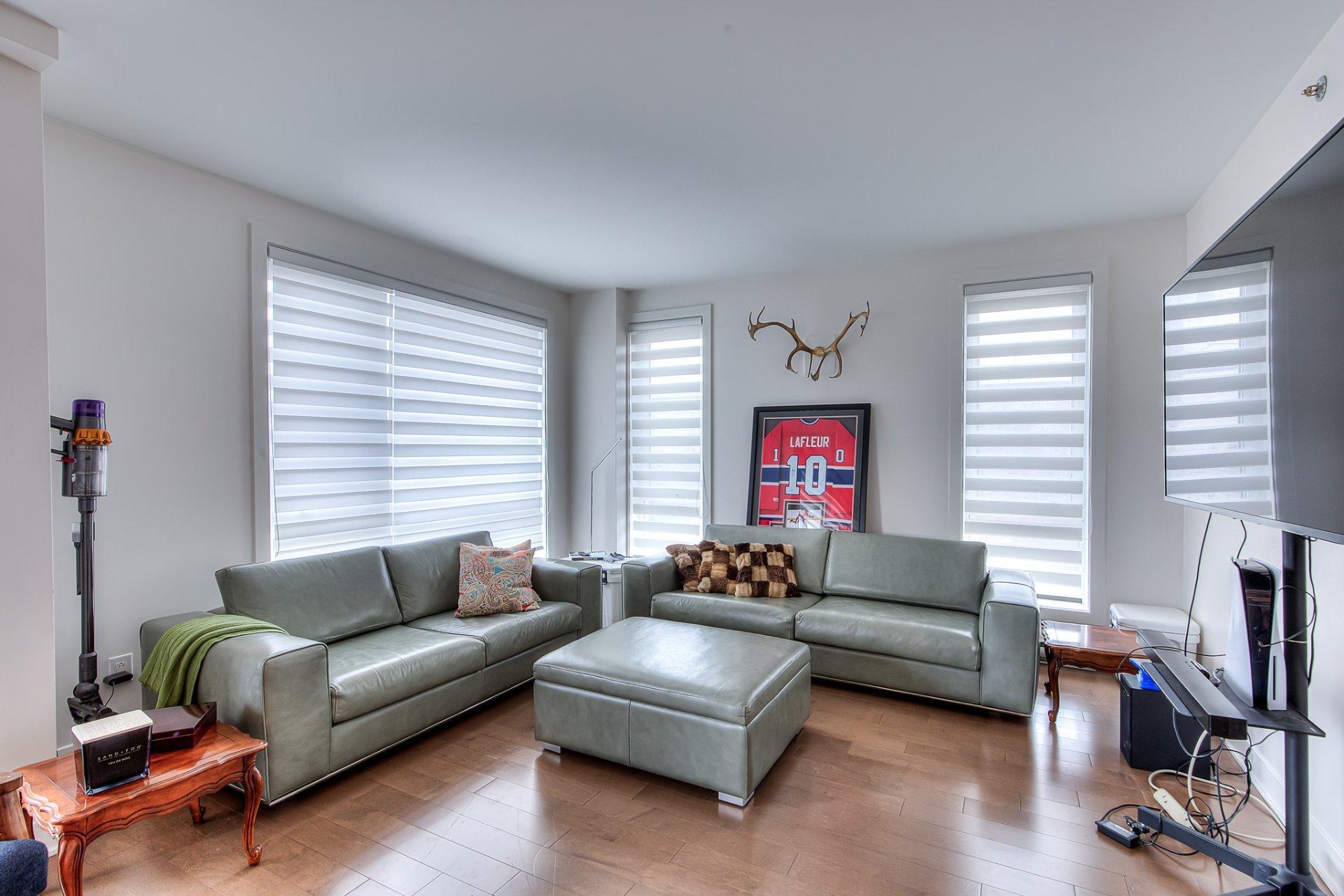 









3499


Av. Jacques-Bureau

, 104,
Laval (Chomedey),




QC
H7P0J8

