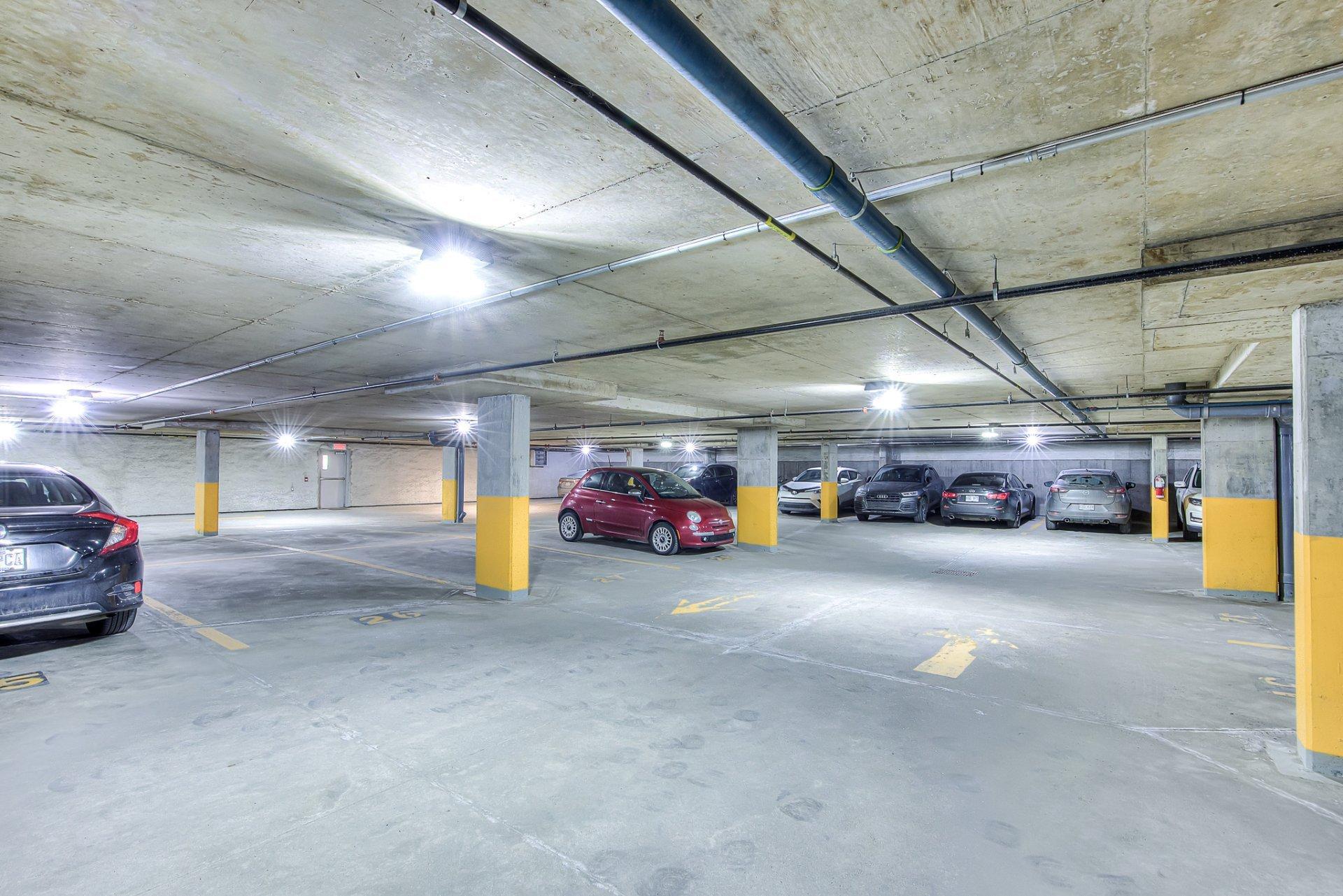 









3499


Av. Jacques-Bureau

, 104,
Laval (Chomedey),




QC
H7P0J8

