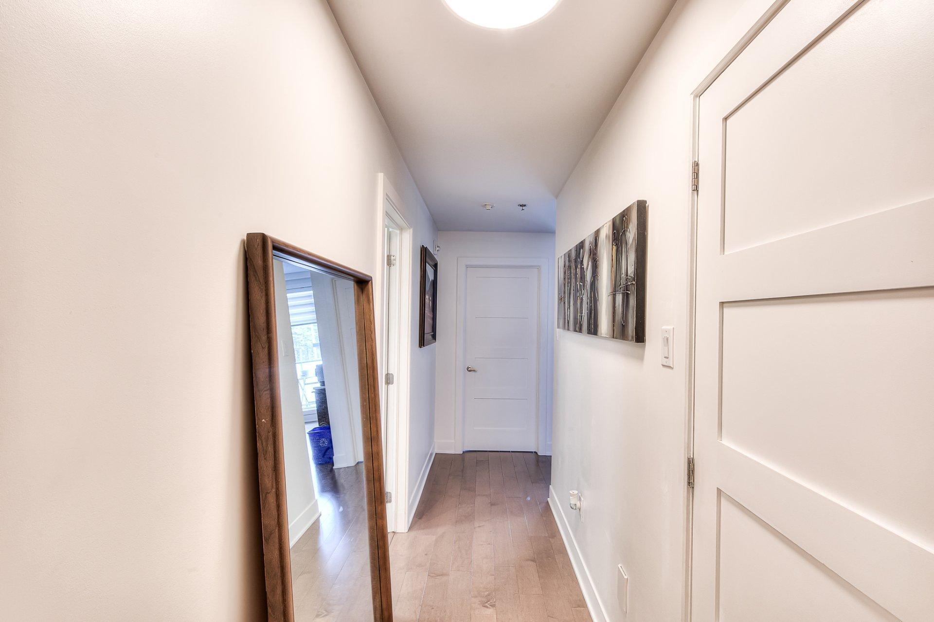 









3499


Av. Jacques-Bureau

, 104,
Laval (Chomedey),




QC
H7P0J8


