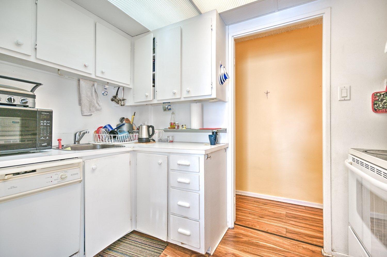 









3480


Rue Simpson

, 311,
Montréal (Ville-Marie),




QC
H3G2N7

