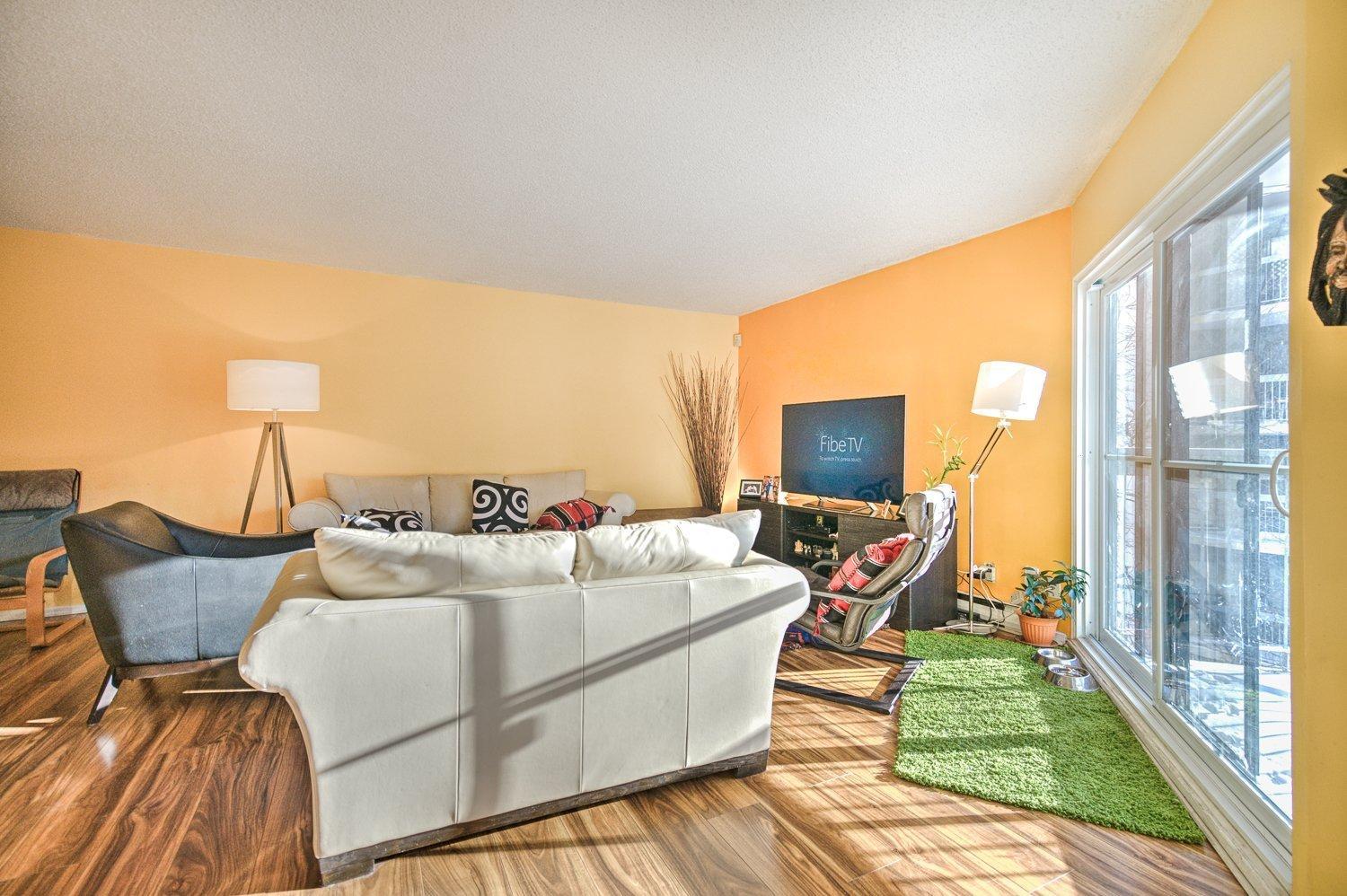 









3480


Rue Simpson

, 311,
Montréal (Ville-Marie),




QC
H3G2N7

