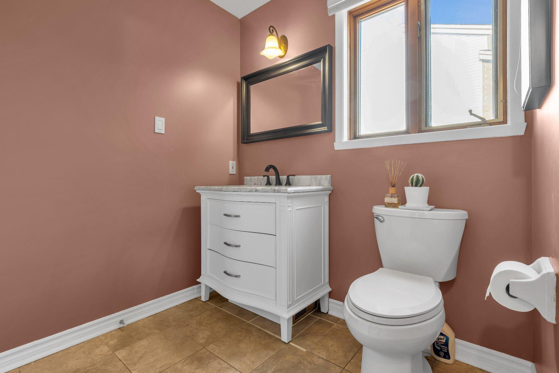 









1


Crois. Raspberry

,
Beaconsfield,




QC
H9W6C9

