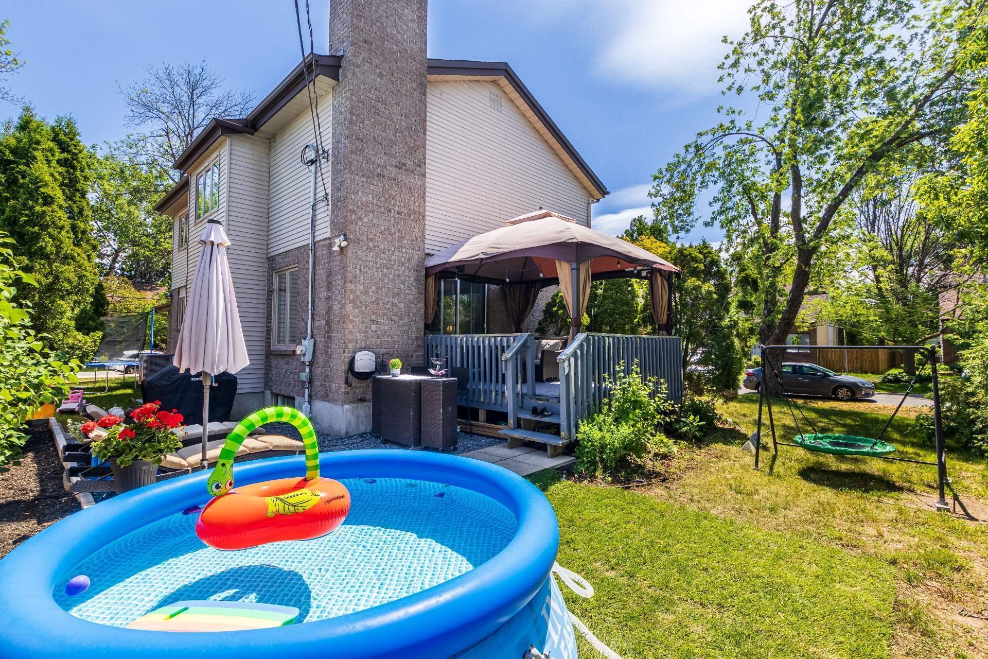 









1


Crois. Raspberry

,
Beaconsfield,




QC
H9W6C9

