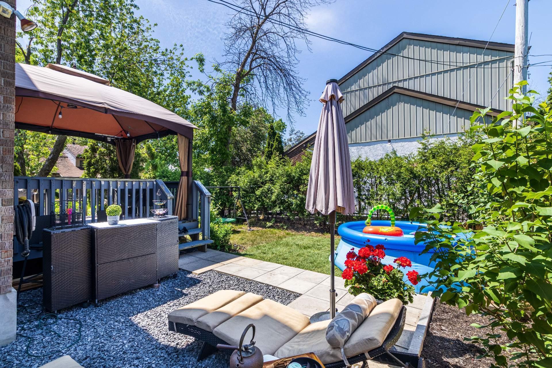 









1


Crois. Raspberry

,
Beaconsfield,




QC
H9W6C9

