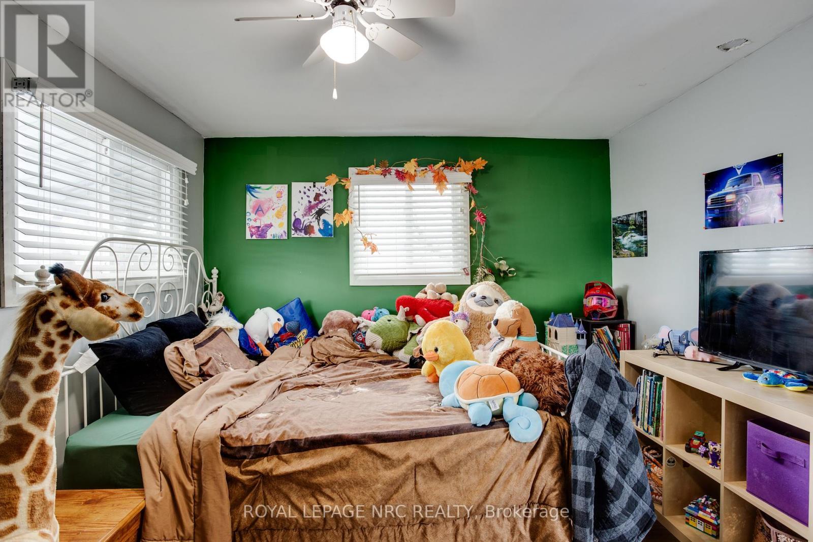 












297 - 241 ST. PAUL STREET W

,
St. Catharines,




Ontario
L2S2E5

