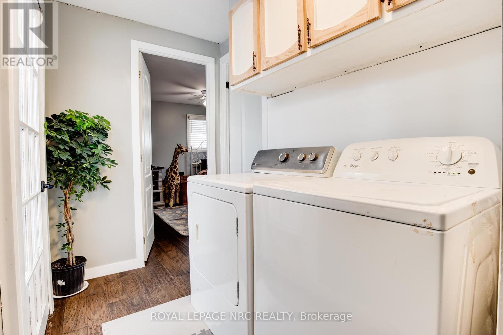 












297 - 241 ST. PAUL STREET W

,
St. Catharines,




Ontario
L2S2E5

