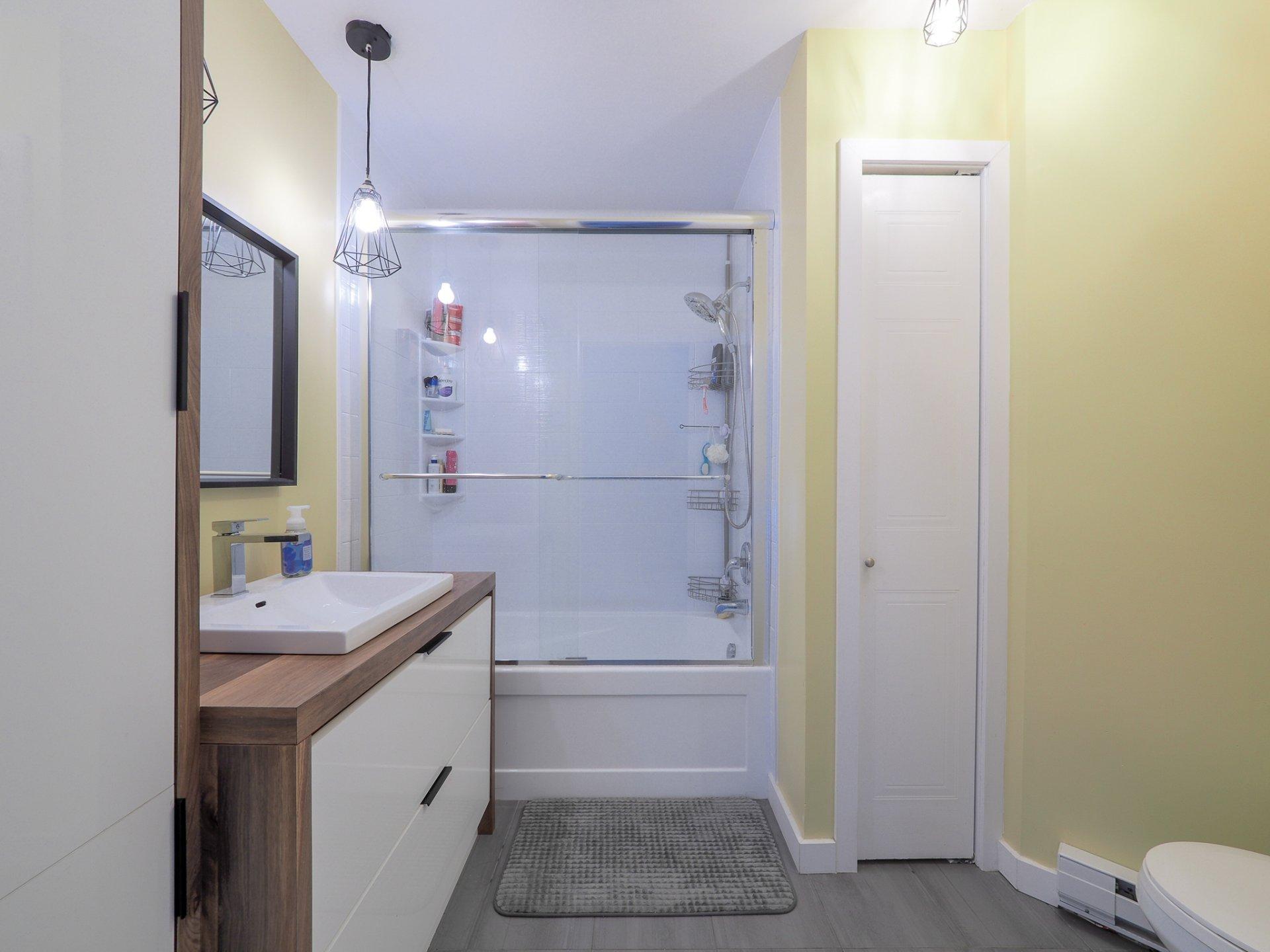 









1630


Rue Laurent-Paradis

,
Trois-Rivières,




QC
G8Y6B8

