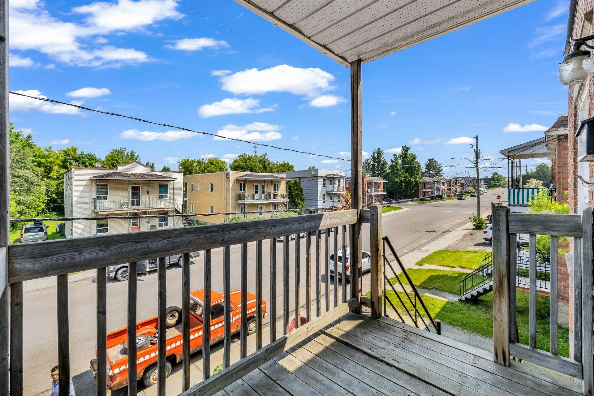 









616

 - 618


Rue Moreau

,
Saint-Jérôme,




QC
J7Z1K1

