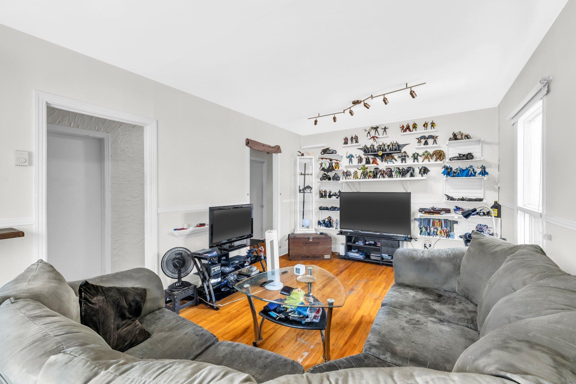 









616

 - 618


Rue Moreau

,
Saint-Jérôme,




QC
J7Z1K1

