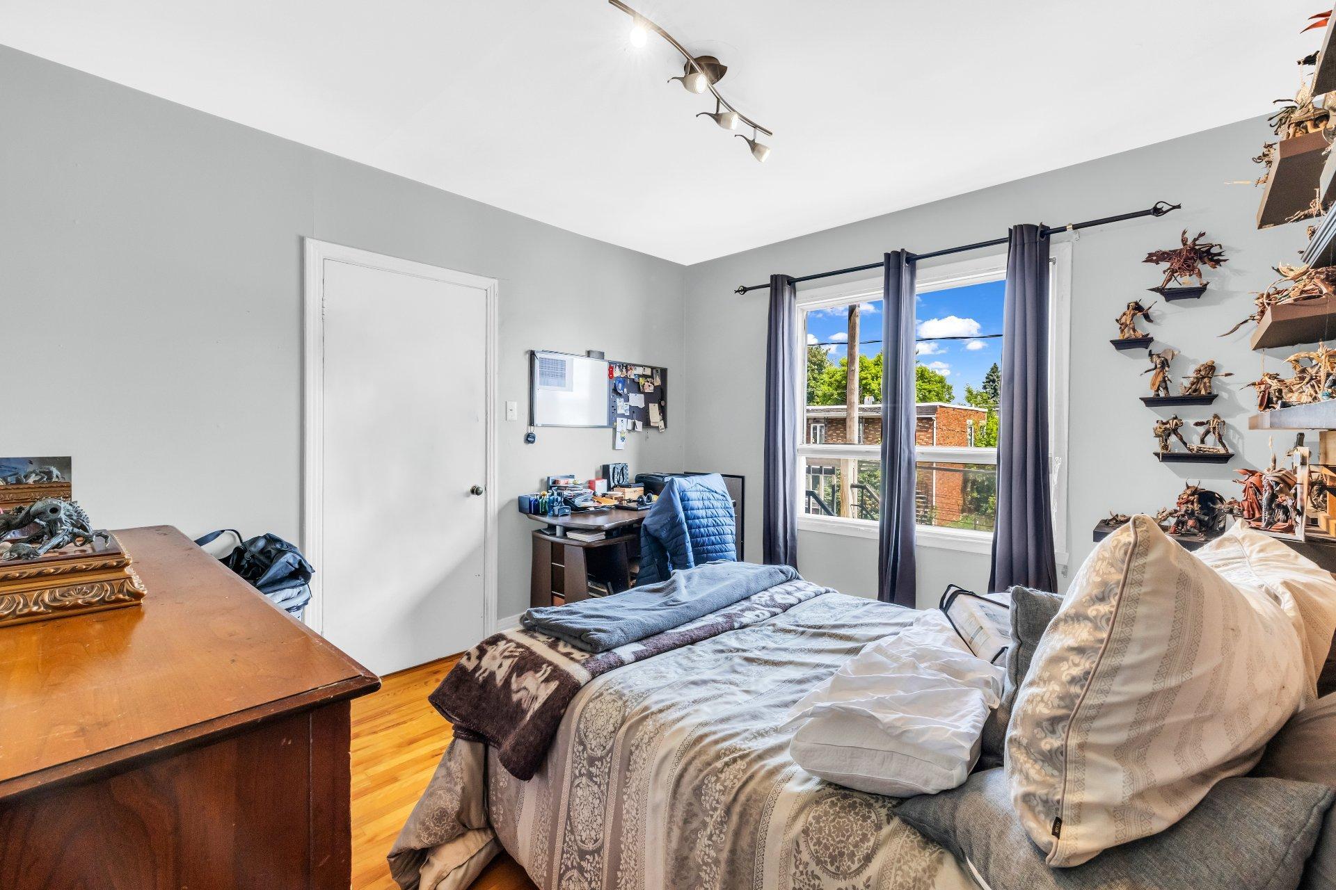 









616

 - 618


Rue Moreau

,
Saint-Jérôme,




QC
J7Z1K1

