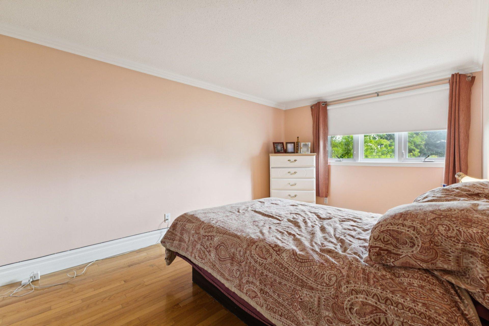 









44Z


Rue du Ravin-Bleu

,
Gatineau (Hull),




QC
J8Z1X8

