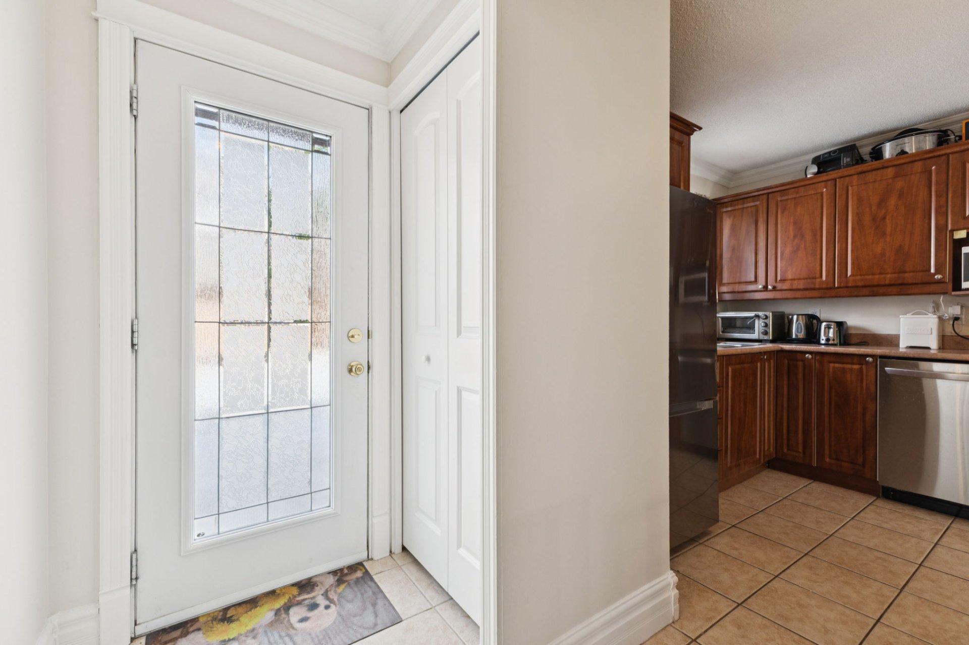 









44Z


Rue du Ravin-Bleu

,
Gatineau (Hull),




QC
J8Z1X8


