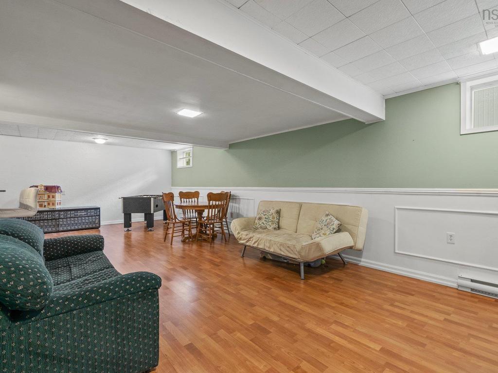 












111 Bayview Road

,
Halifax,




NS
B3M 1P1

