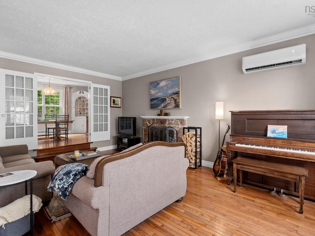 












111 Bayview Road

,
Halifax,




NS
B3M 1P1

