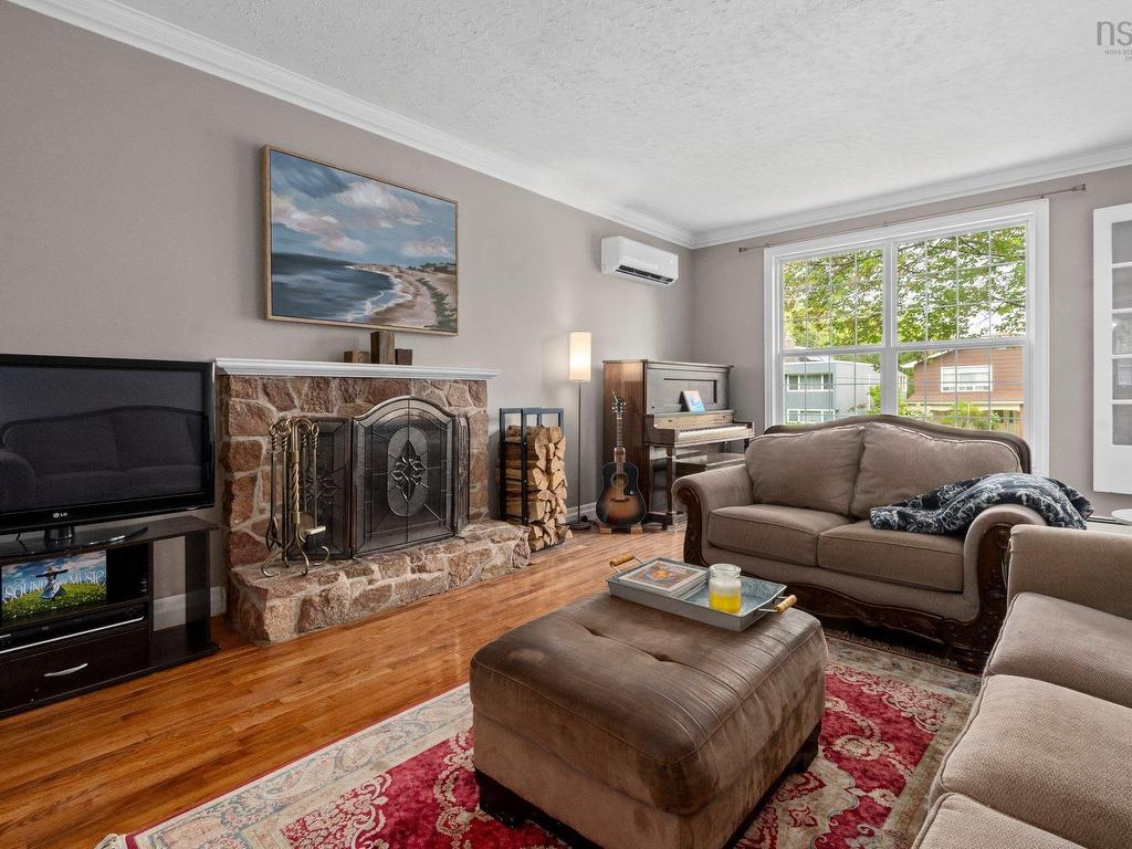 












111 Bayview Road

,
Halifax,




NS
B3M 1P1

