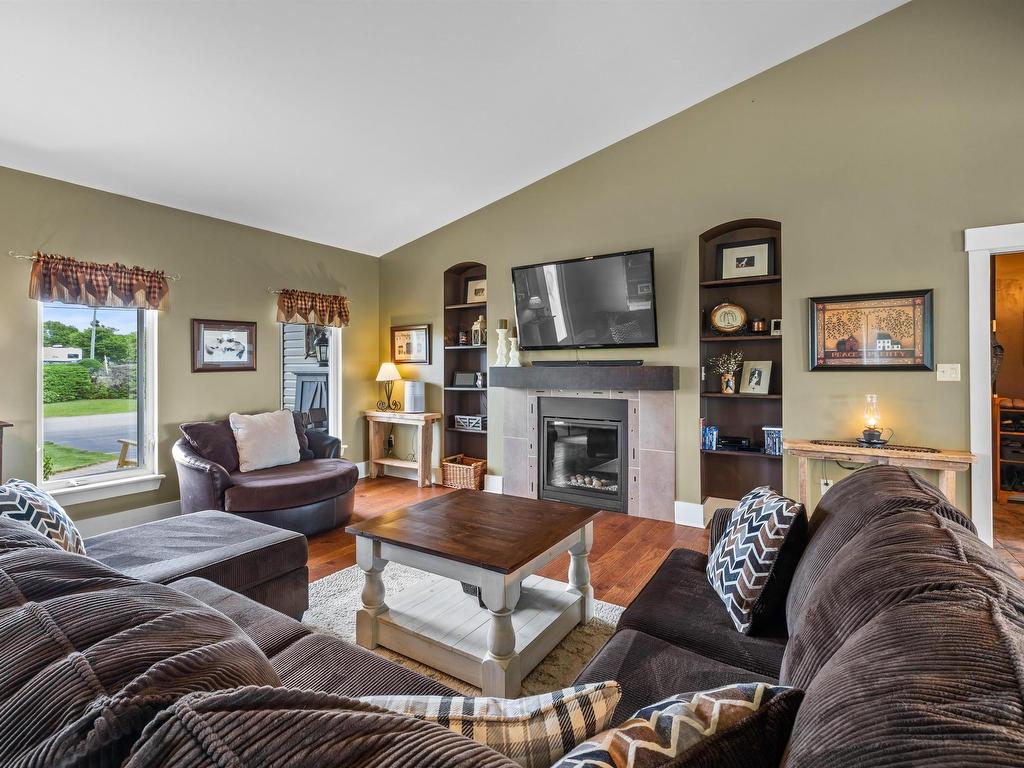 












30 Sunset Drive





PE
C0B 1M0

