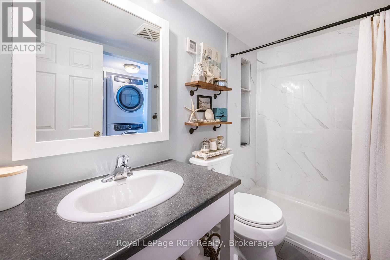 












432 PINE PASS

,
Centre Wellington (Fergus),




Ontario
N1M2W5

