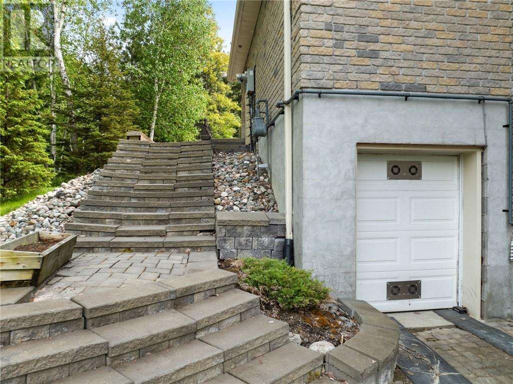 












580 Dew Drop Road

,
Sudbury,




Ontario
P3G1K9

