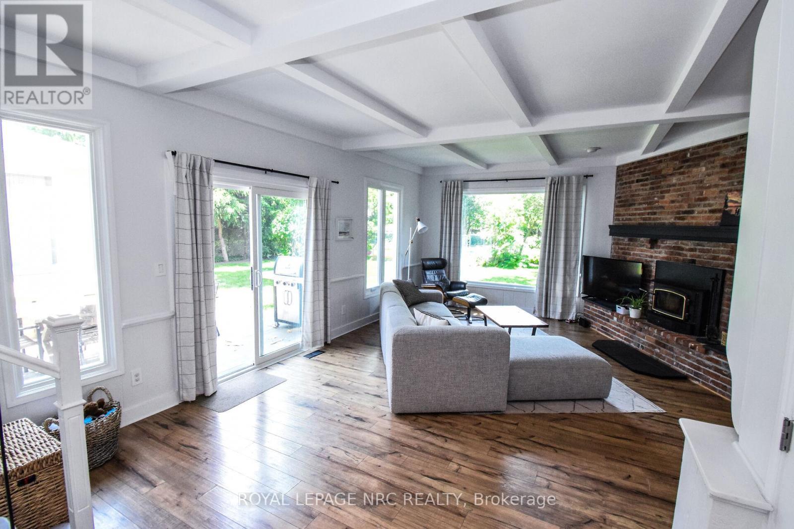 












191 DALHOUSIE AVENUE

,
St. Catharines (Port Dalhousie),




Ontario
L2N4X8

