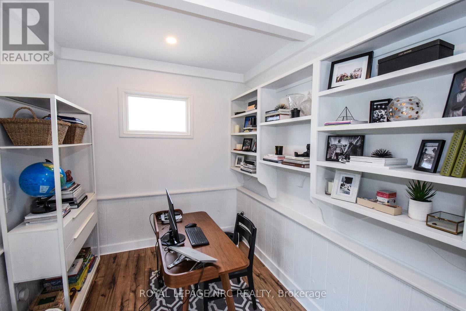 












191 DALHOUSIE AVENUE

,
St. Catharines (Port Dalhousie),




Ontario
L2N4X8

