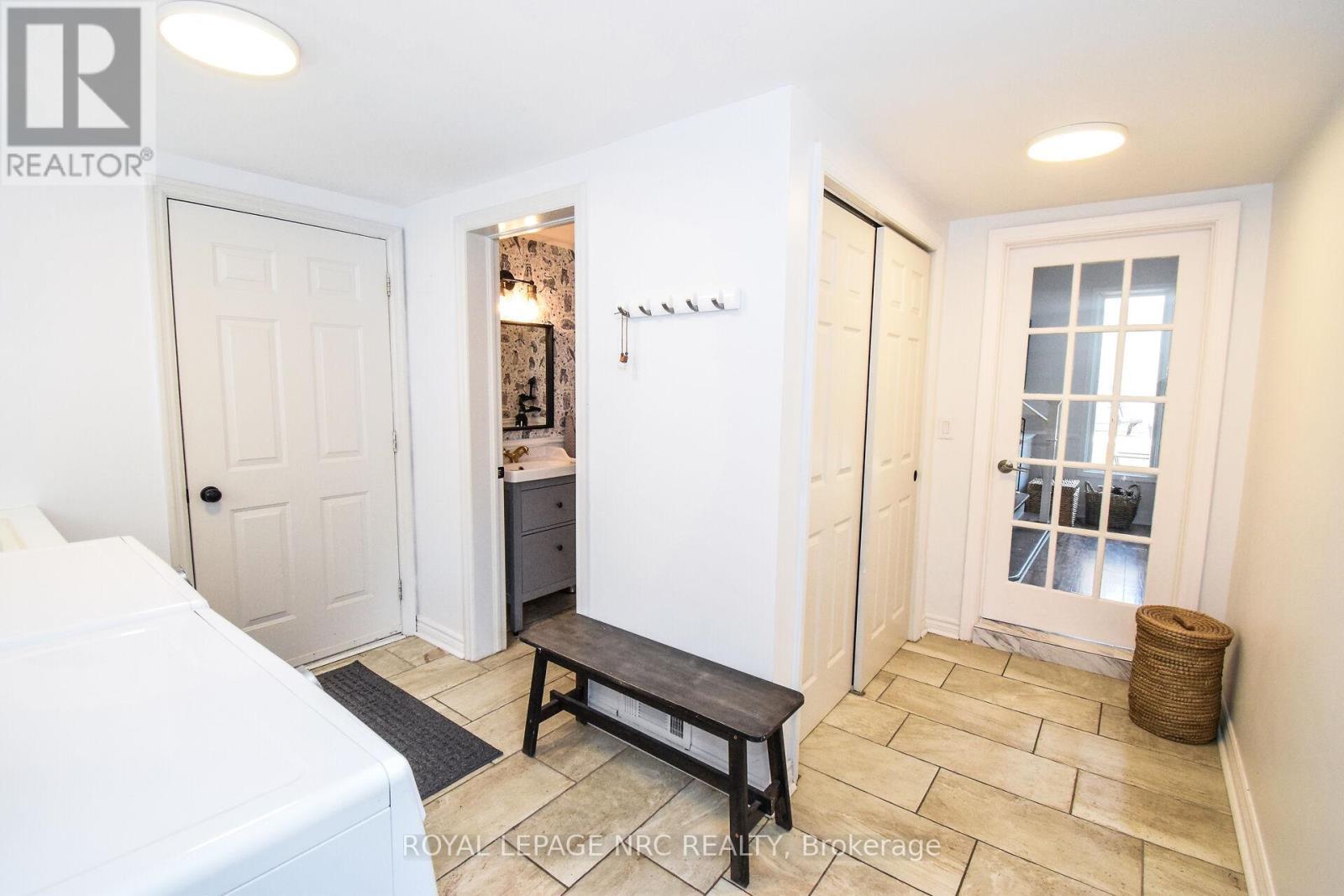 












191 DALHOUSIE AVENUE

,
St. Catharines (Port Dalhousie),




Ontario
L2N4X8


