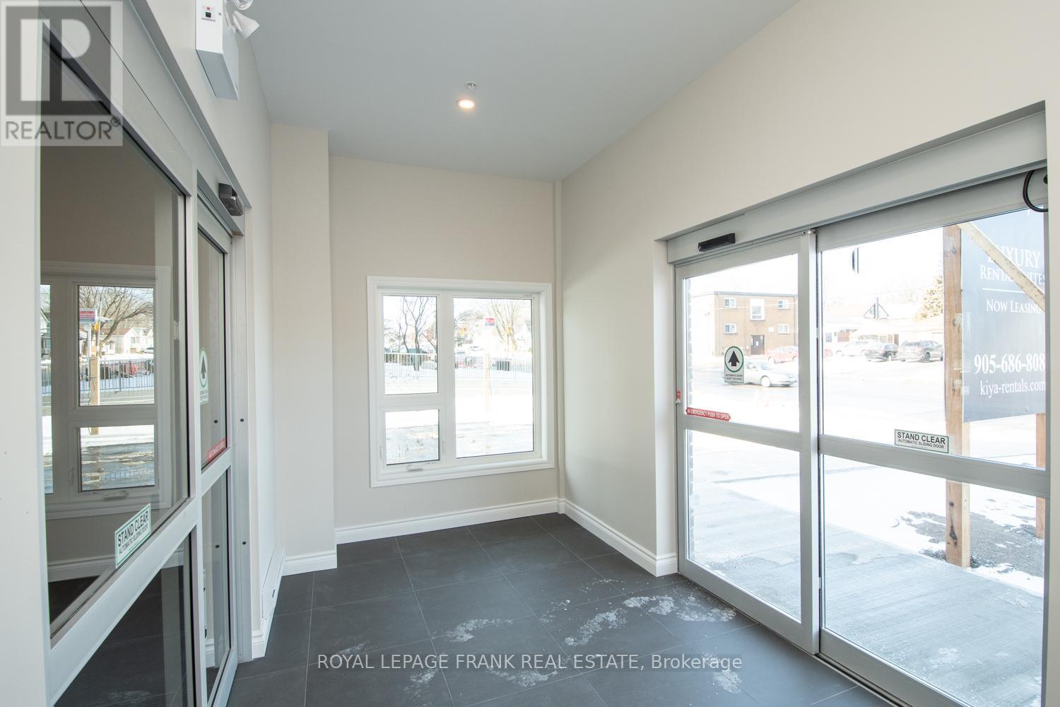 












143 BLOOR STREET W

,
Oshawa (Lakeview),




Ontario
L1J1P5

