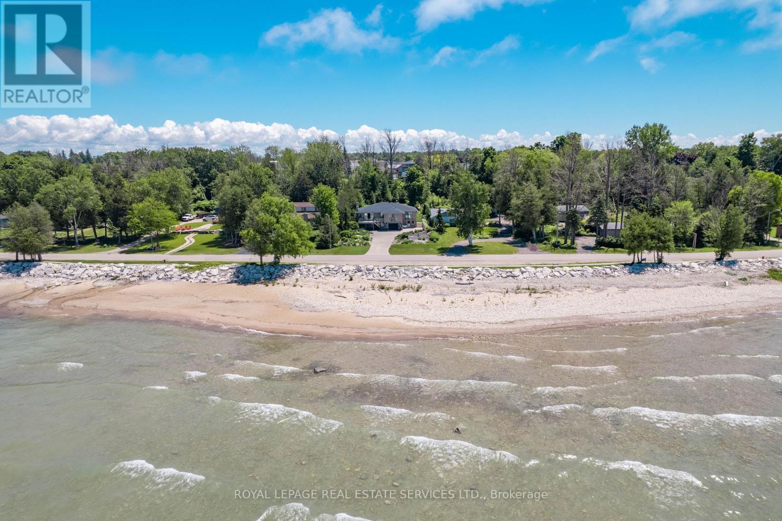 












39 GODERICH STREET

,
Kincardine,




Ontario
N2Z2L2

