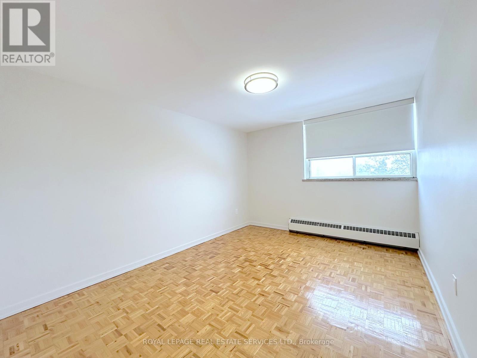 












501 - 12 ROCKFORD ROAD

,
Toronto,




Ontario
M2R3A2

