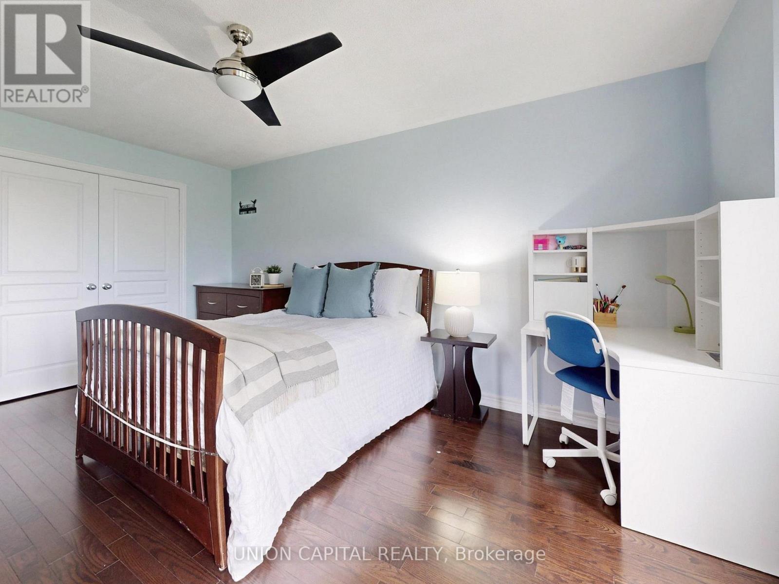 












83 MOONEY STREET

,
Bradford West Gwillimbury,




Ontario
L3Z0K7

