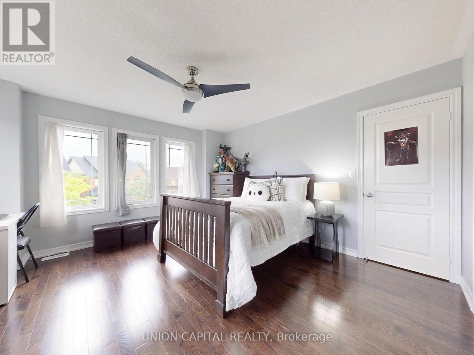 












83 MOONEY STREET

,
Bradford West Gwillimbury,




Ontario
L3Z0K7

