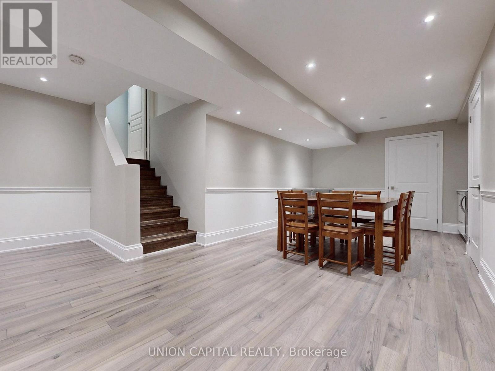 












83 MOONEY STREET

,
Bradford West Gwillimbury,




Ontario
L3Z0K7

